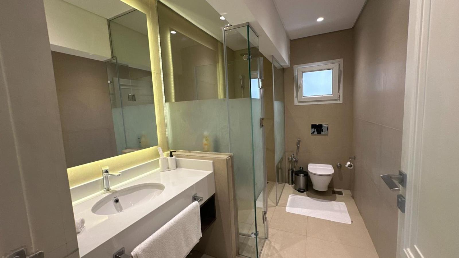 Beeclo In Zamalek Apartment *